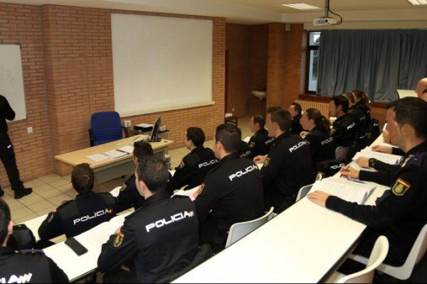 Escuela_Nacional_Policia_España_Clase