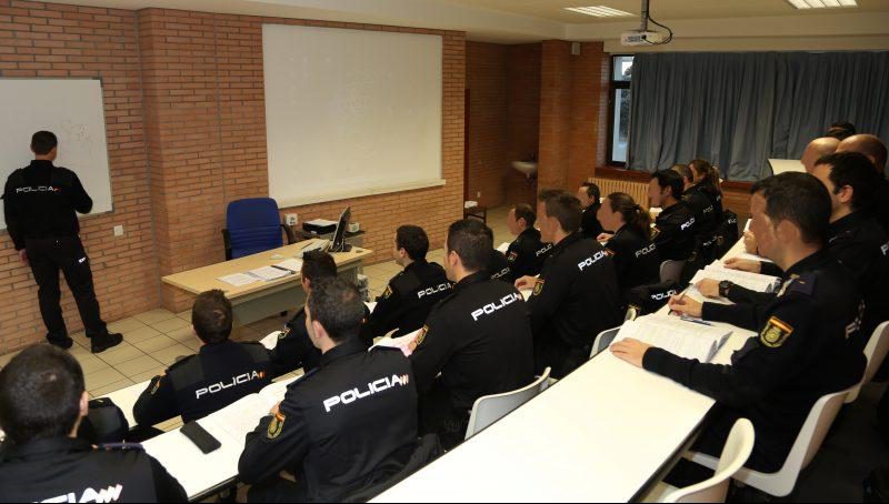 Escuela_Nacional_Policia_España_Clase